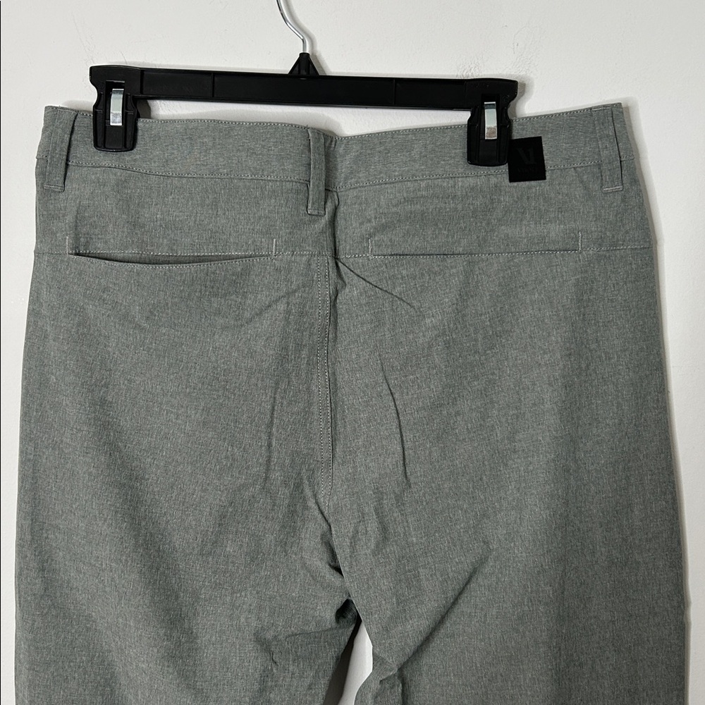 Vuori Men’s Aim Pant in Concrete Gray NWT - Picture 7 of 10
